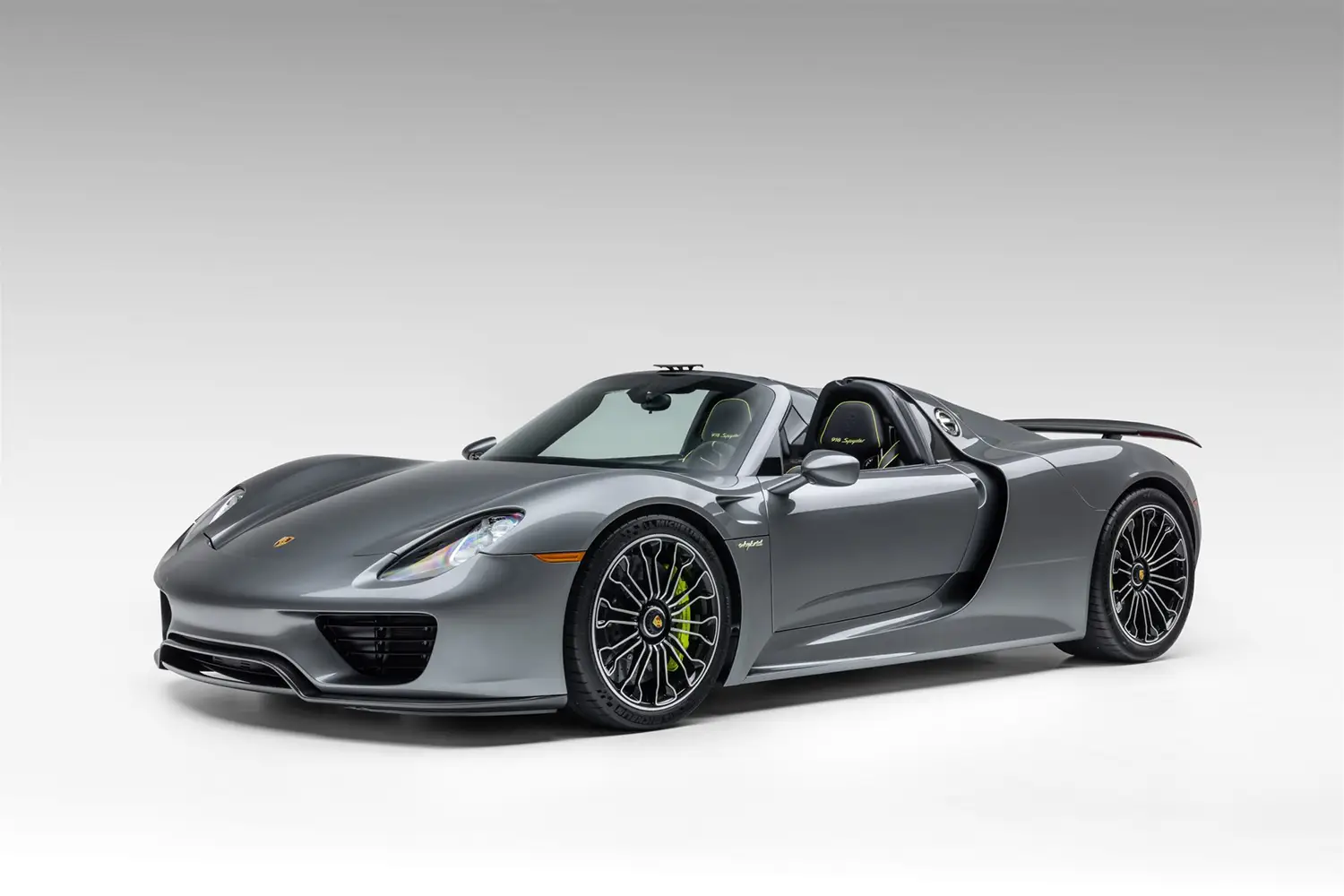 2015 Porsche 918 Spyder