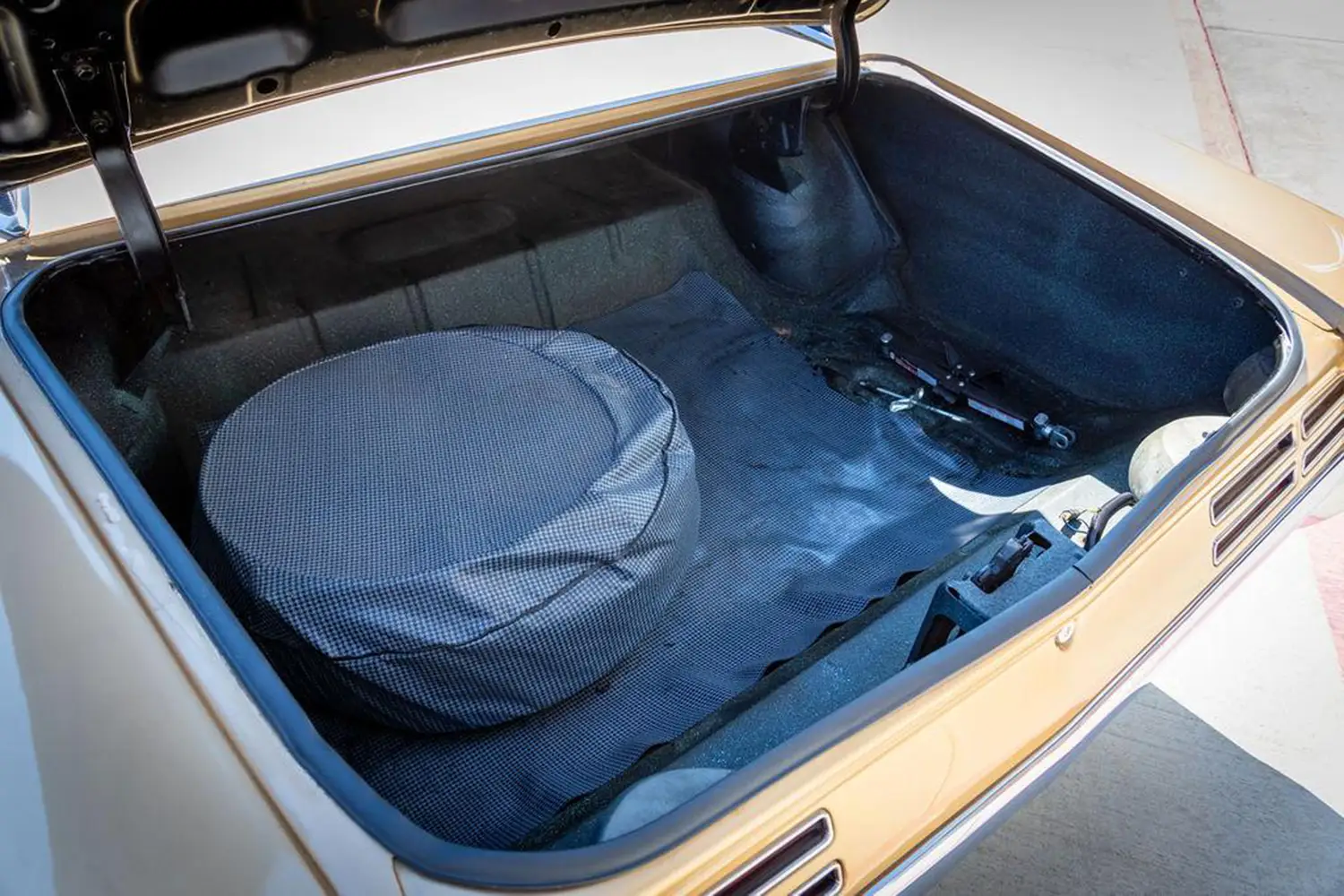 1967 Pontiac GTO Hardtop Coupe - Photo 8