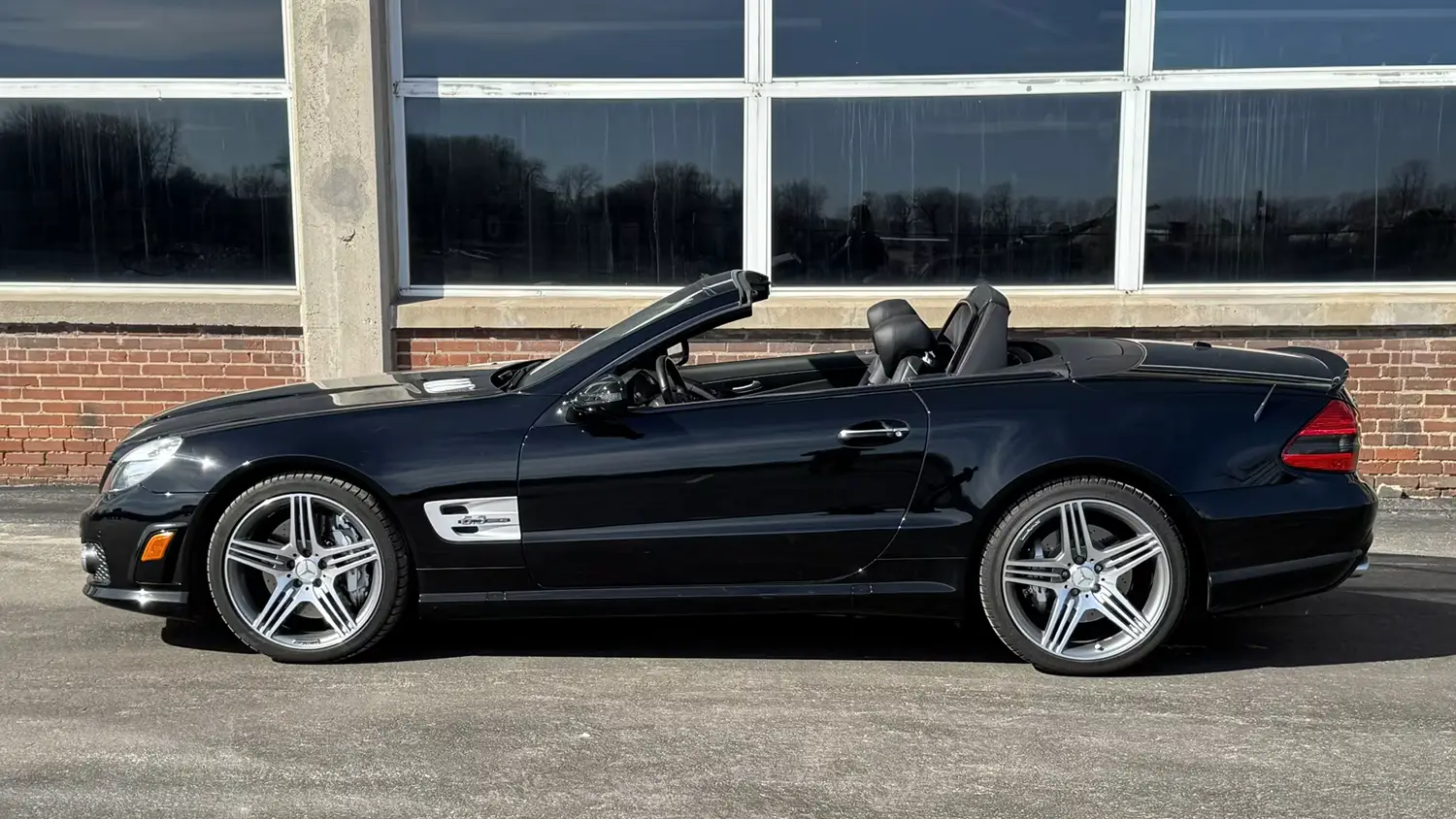 2012 Mercedes-Benz SL63 AMG
