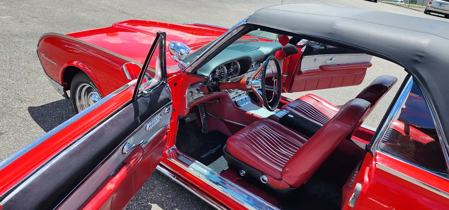 1962 Ford Thunderbird Convertible - Photo 7