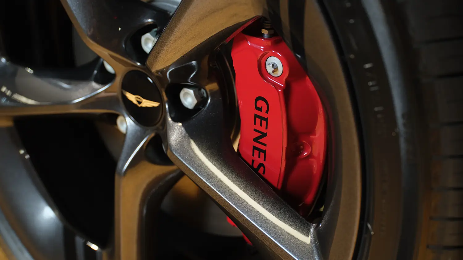 2027 Genesis GV70 Prestige Graphite 