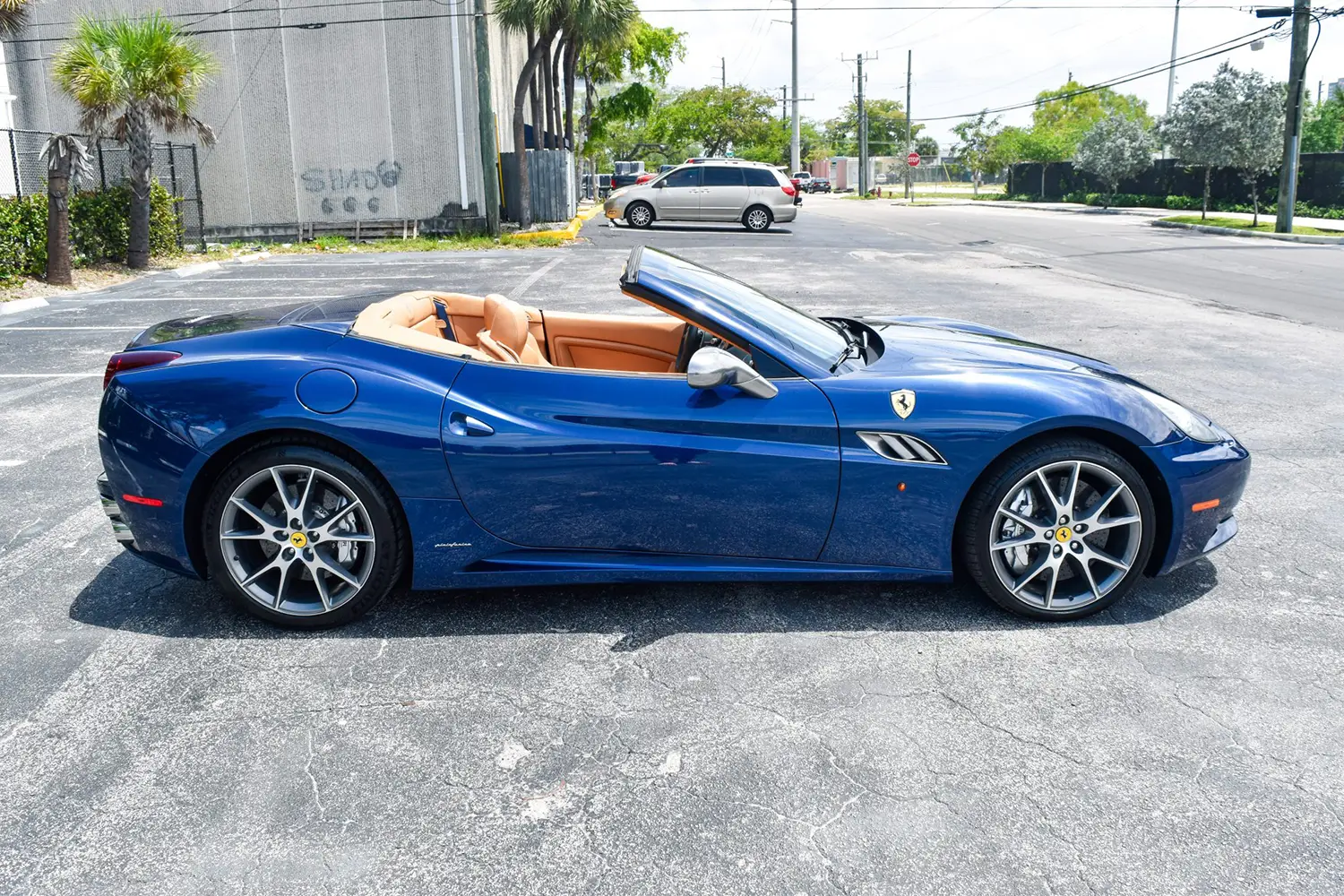 2012 Ferrari California - Photo 2