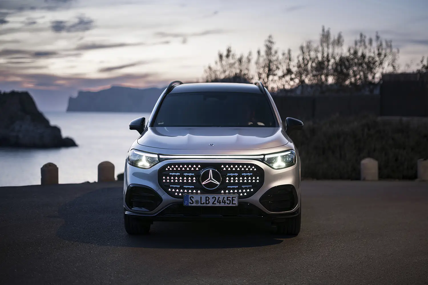 2027 Mercedes-Benz GLB