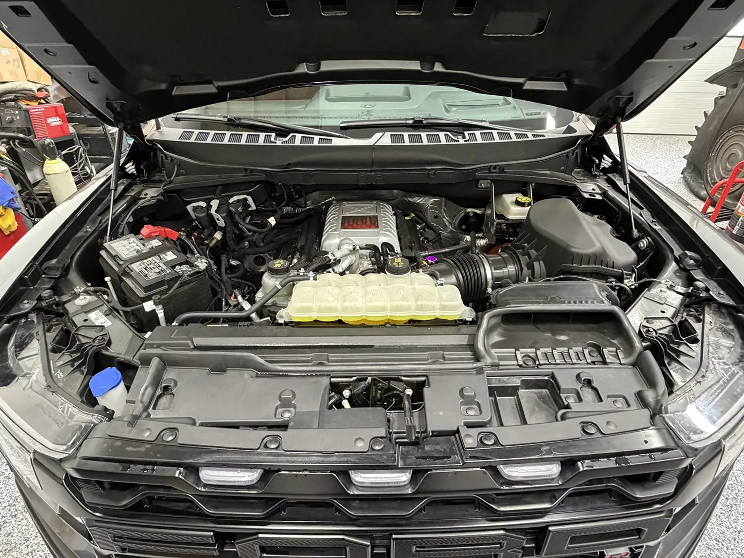 2025 Ford F-150 Raptor R