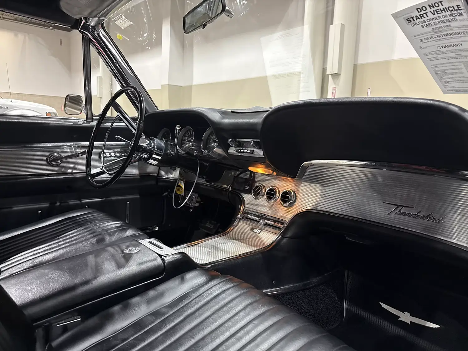 1962 Ford Thunderbird Convertible