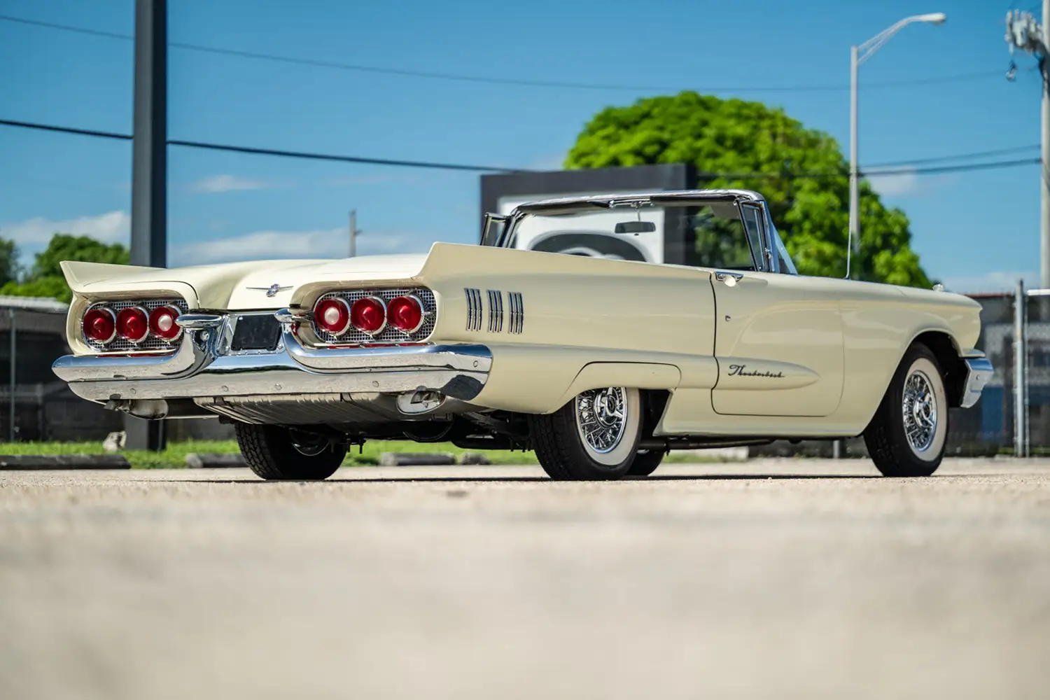 1960 Ford Thunderbird convertible