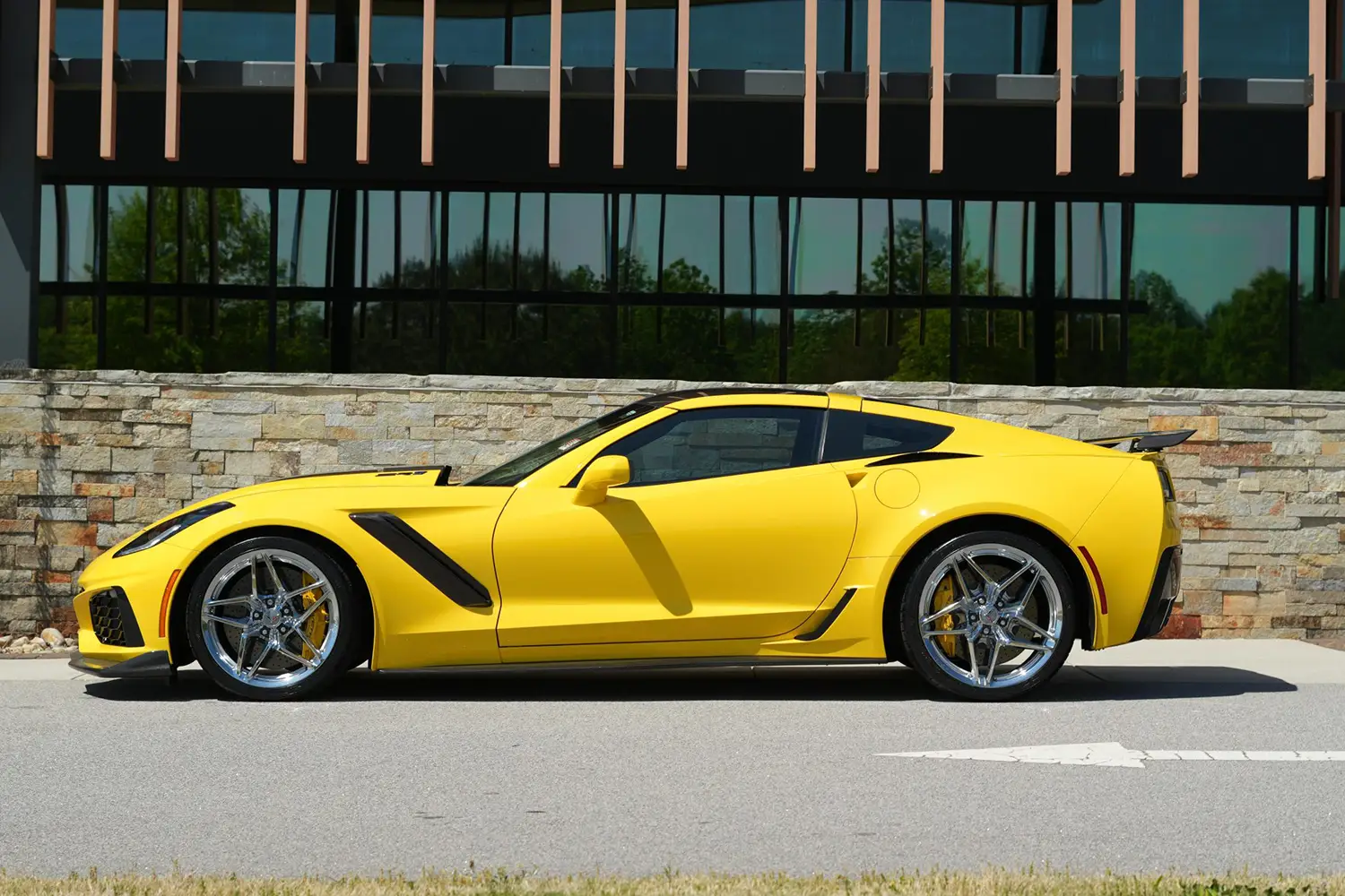 2019 Chevrolet Corvette ZR1 - Photo 2