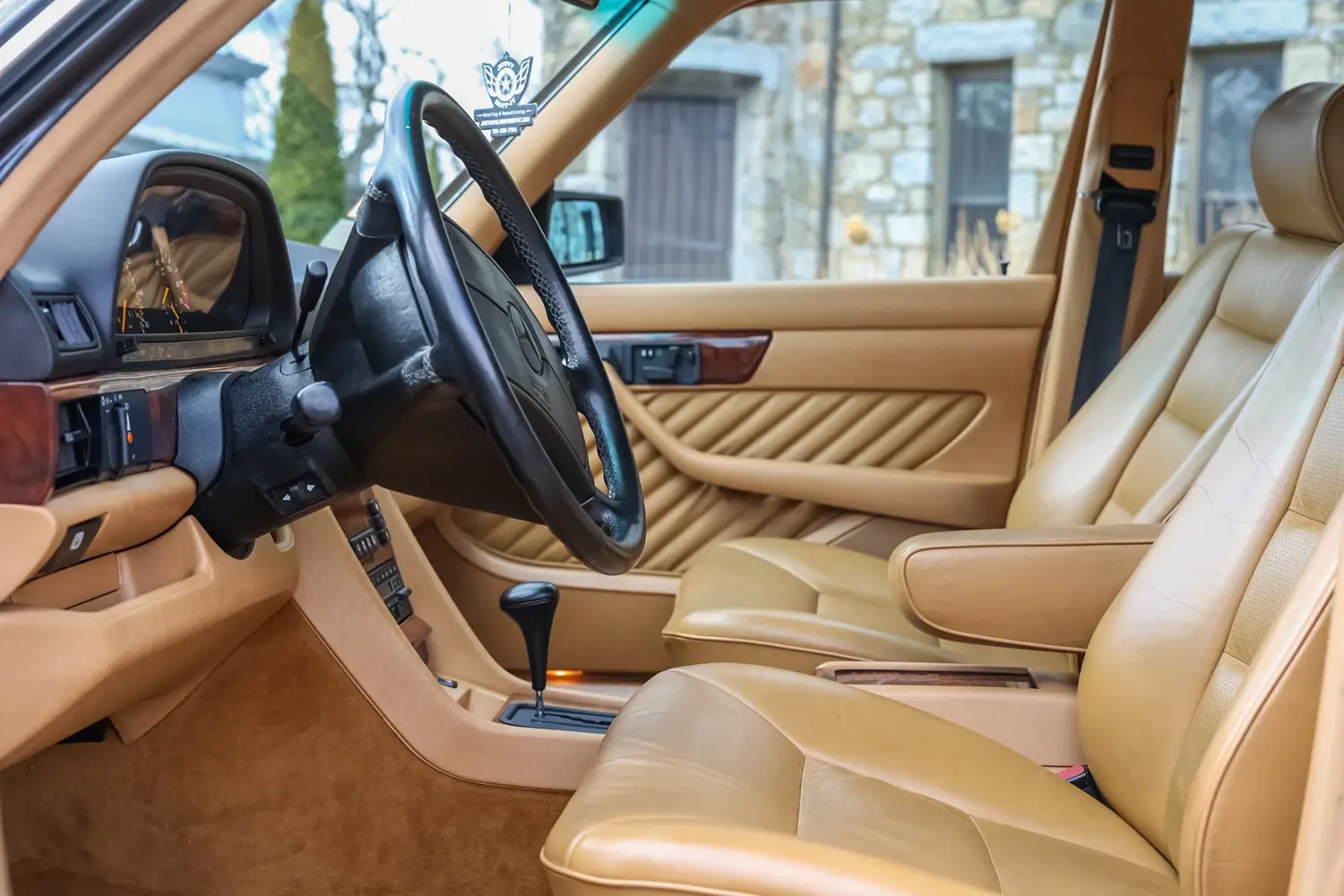 1990 Mercedes-Benz 560SEL