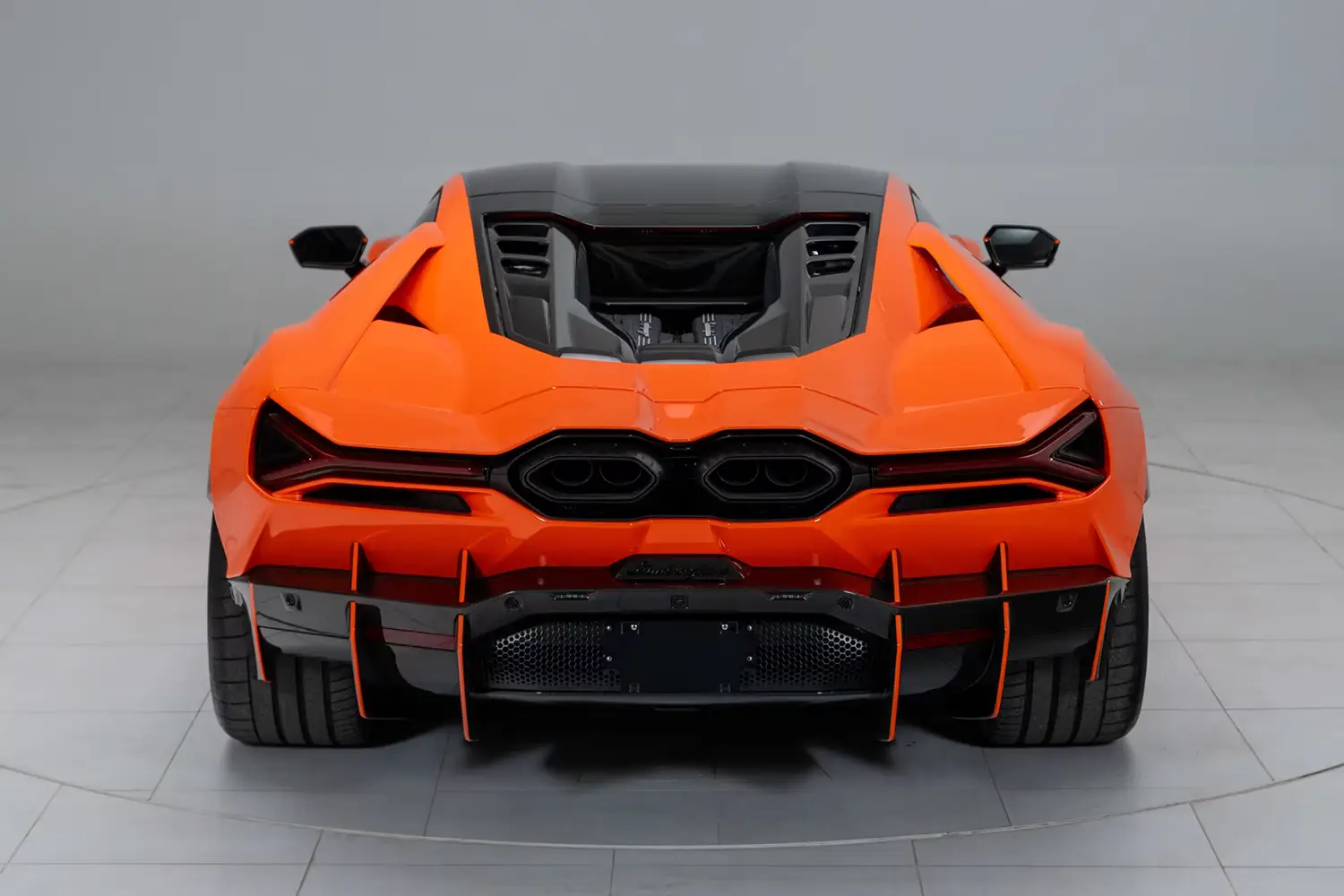 2024 Lamborghini Revuelto