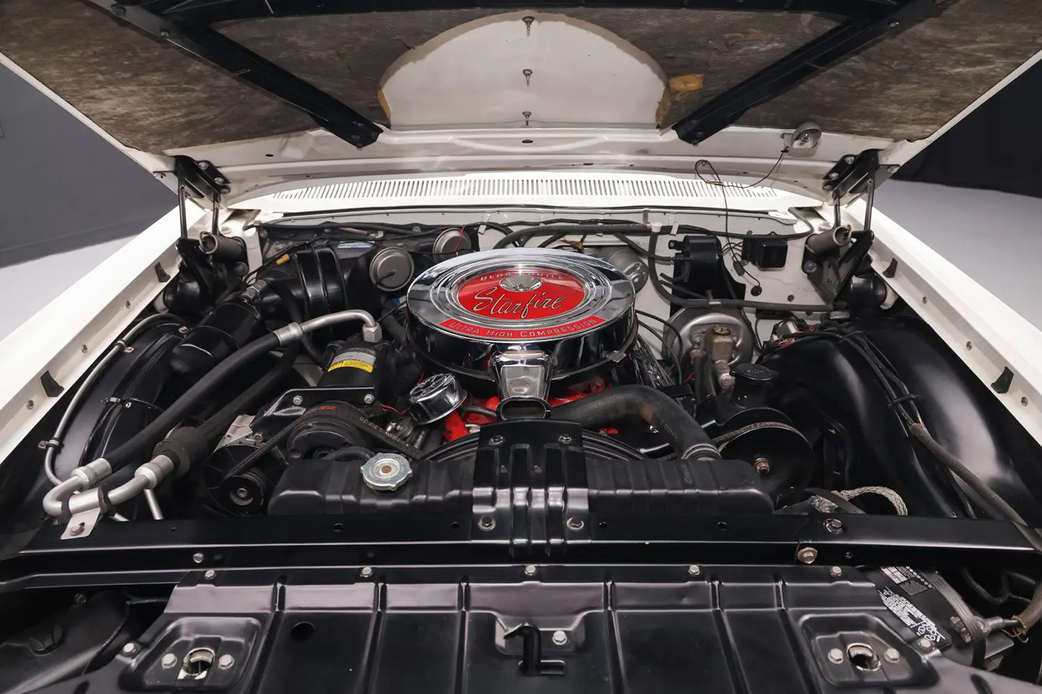 1962 Oldsmobile Starfire - Photo 5