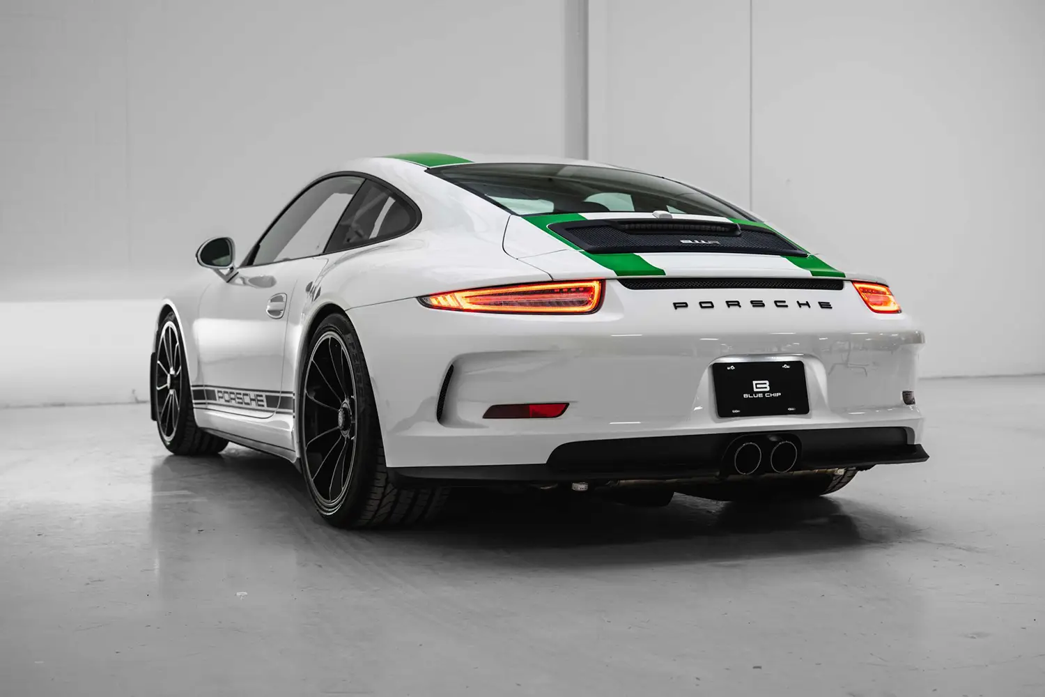 2016 Porsche 911 R - Photo 3