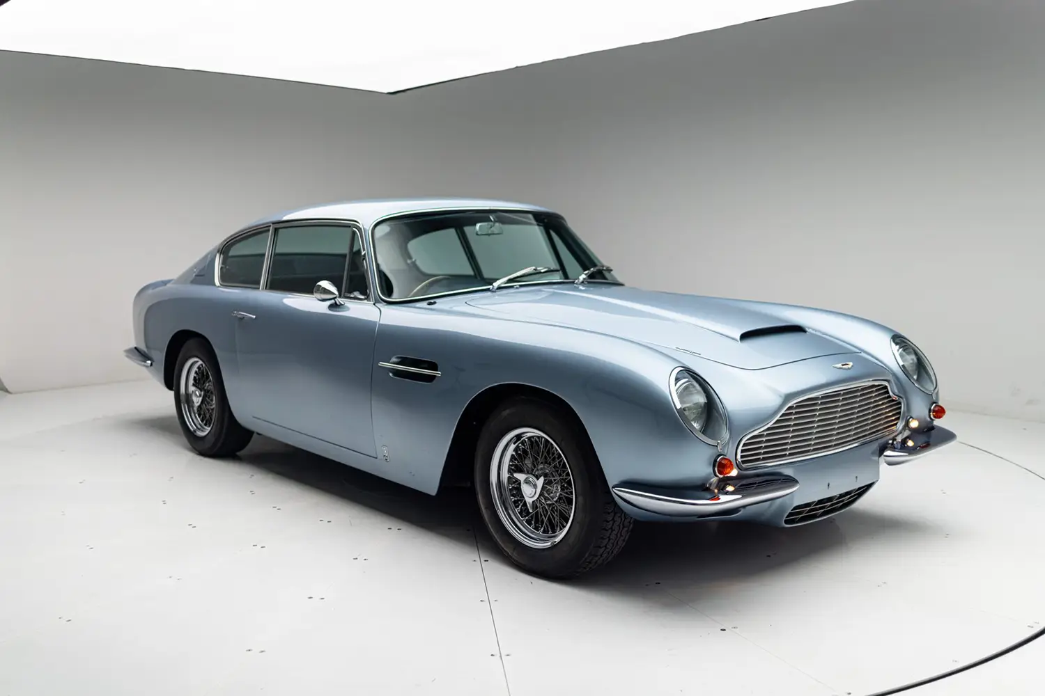 1967 Aston Martin DB6