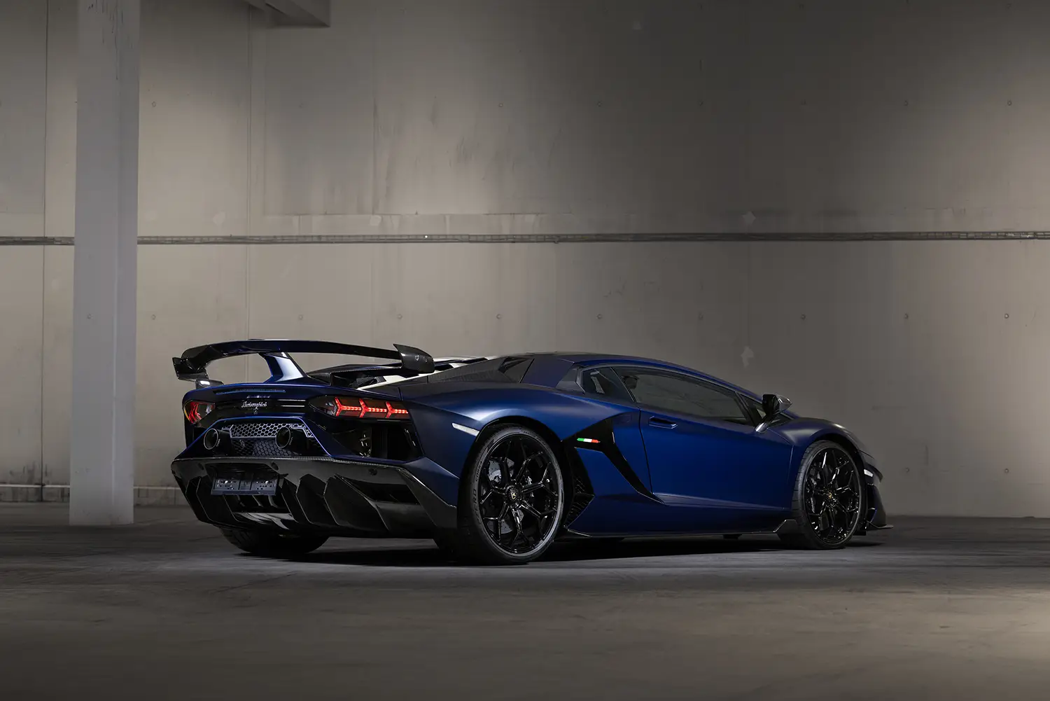 2020 Lamborghini Aventador SVJ