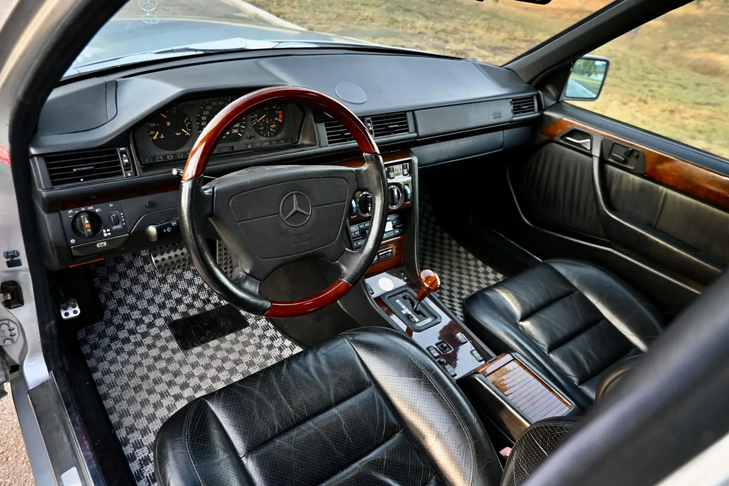 1991 Mercedes-Benz 300TE AMG