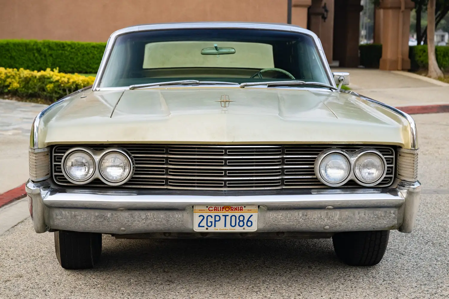 1965 Lincoln Continental Convertible - Photo 2