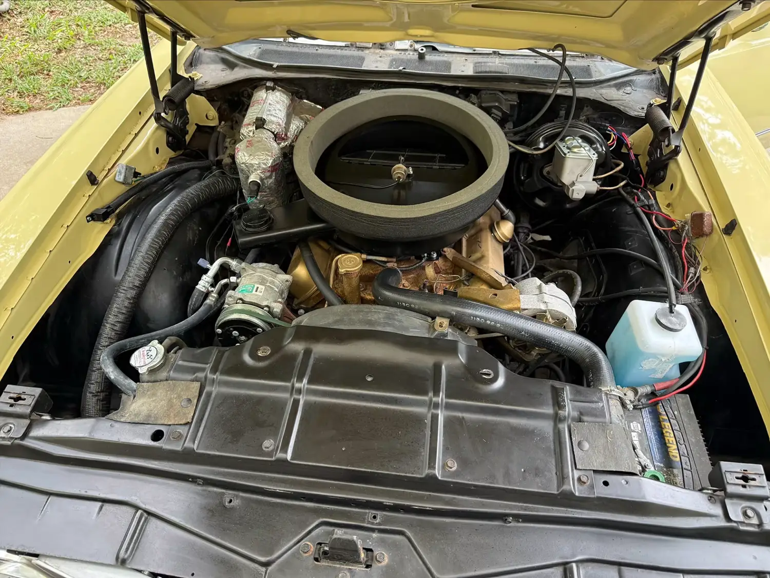 1970 Oldsmobile Cutlass Supreme Holiday Coupe