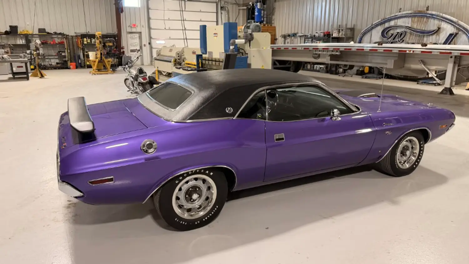 1970 Dodge Challenger R/T SE - Photo 7