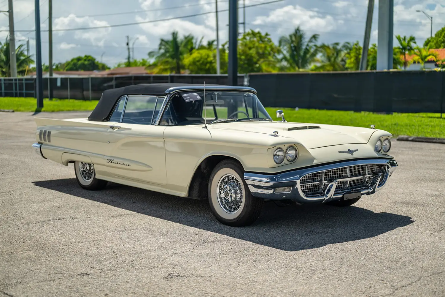 1960 Ford Thunderbird convertible