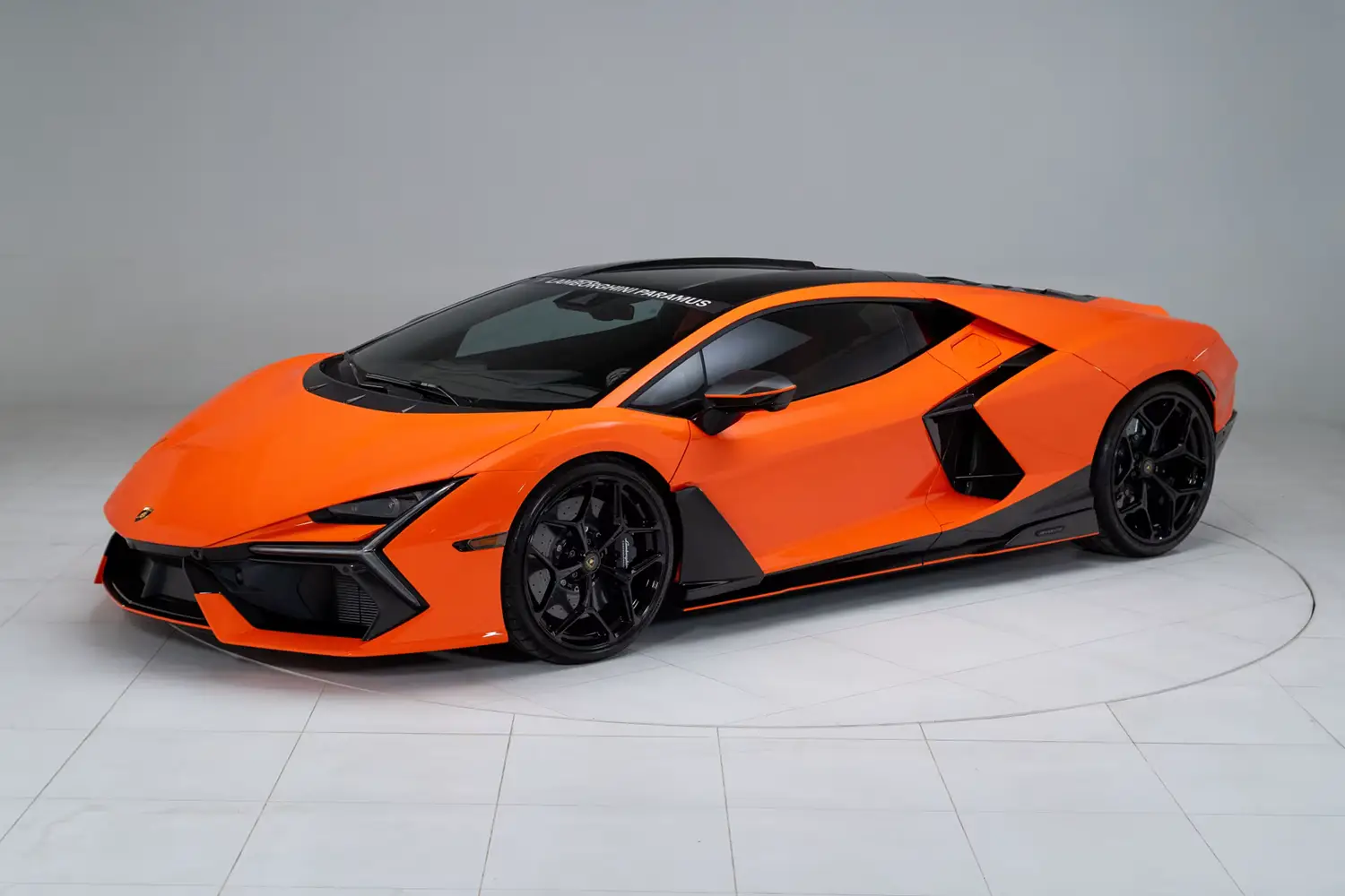 2024 Lamborghini Revuelto