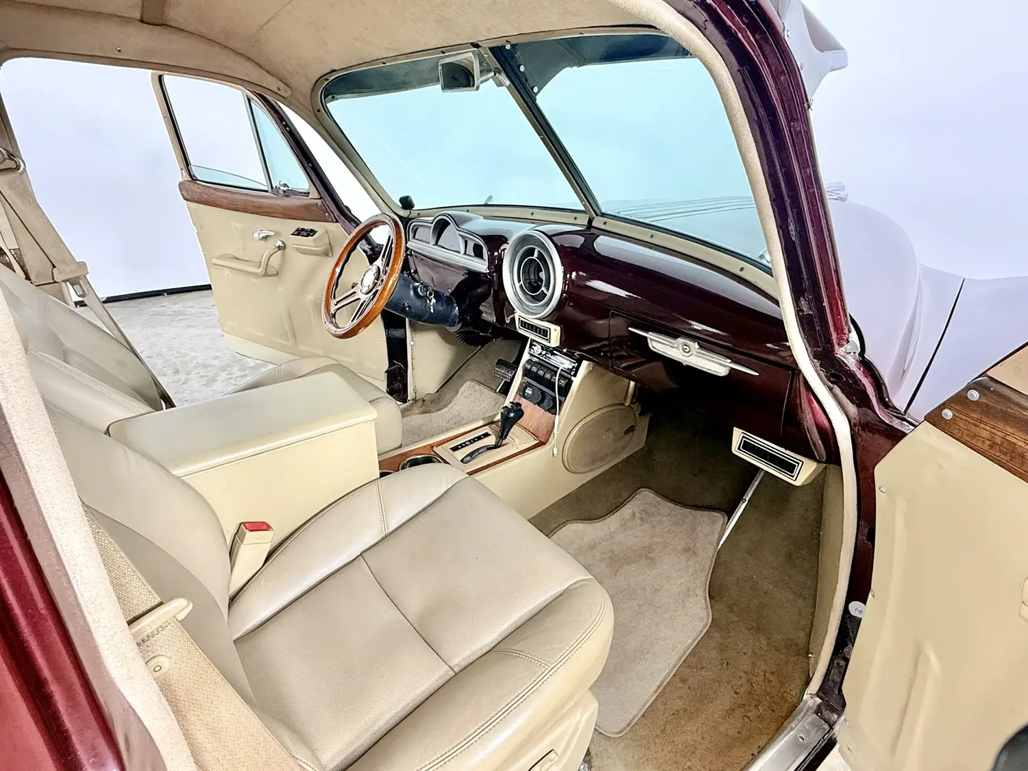 1951 Pontiac Streamliner Custom Wagon - Photo 7