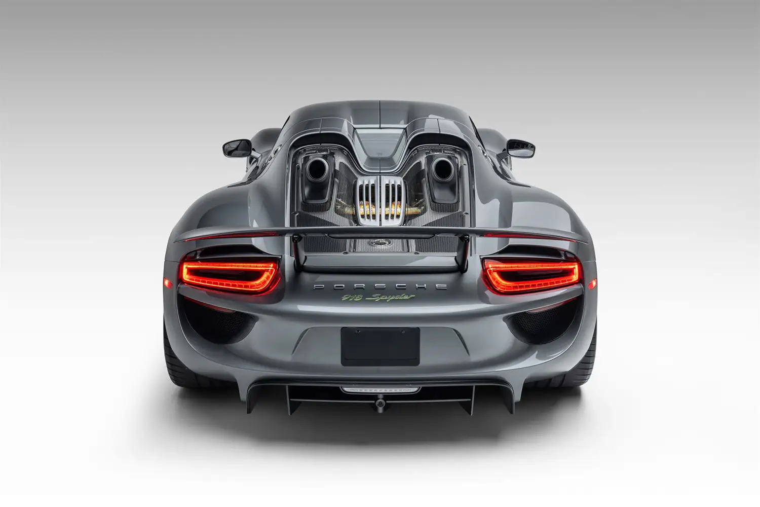 2015 Porsche 918 Spyder