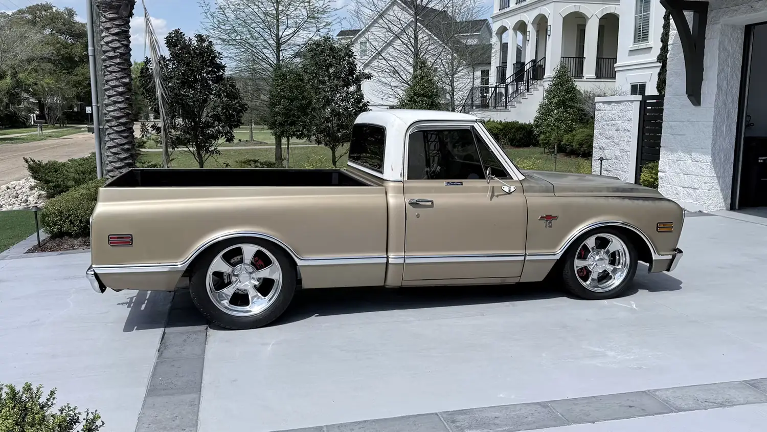 1968 Chevrolet C10 Custom Pickup