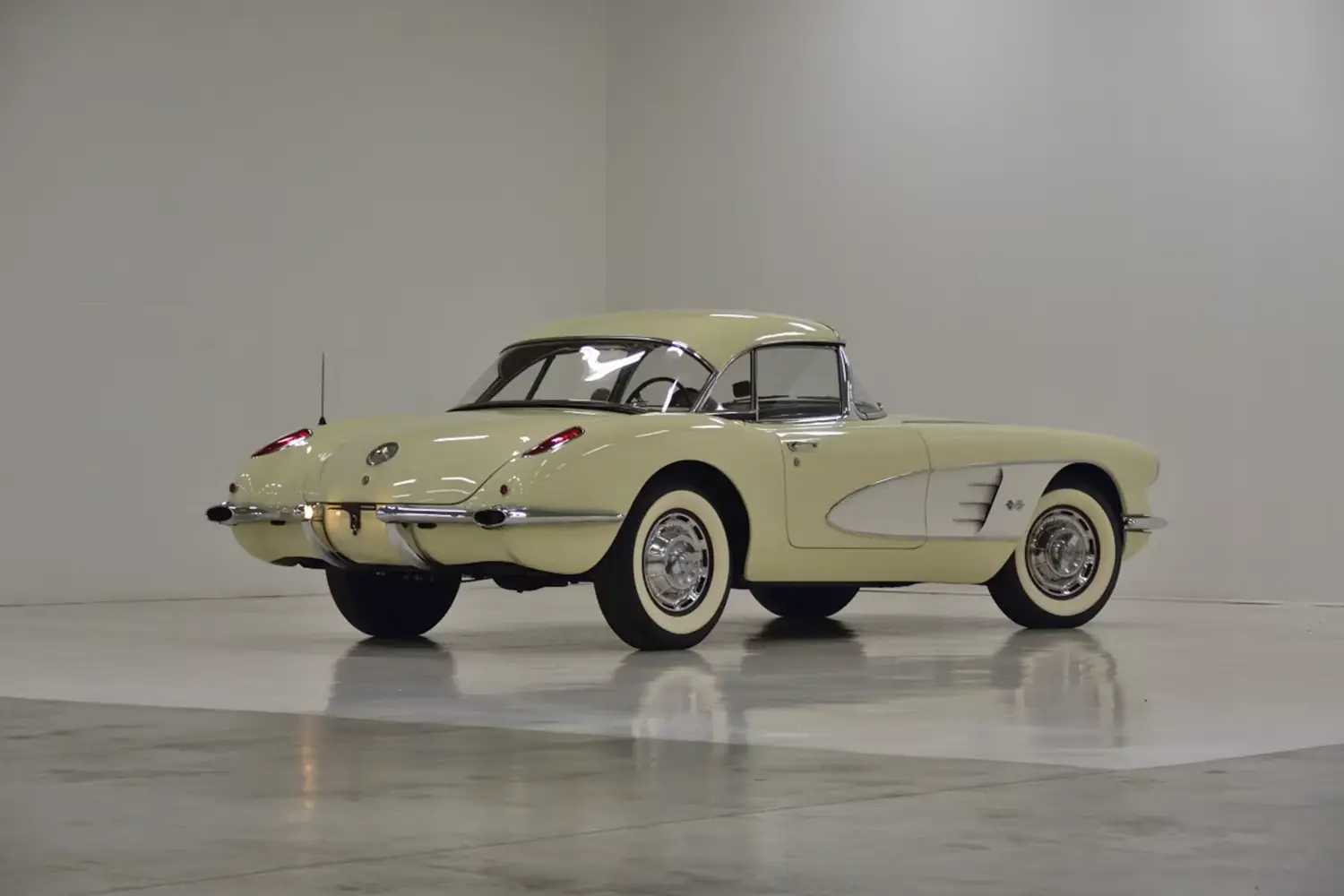 1959 Chevrolet Corvette Two Top Convertible