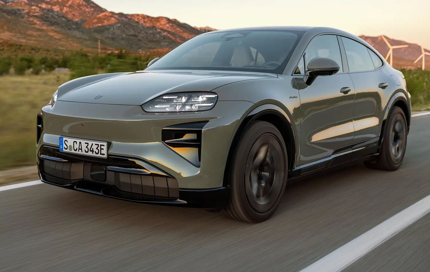 2026 Porsche Cayenne Turbo Coupe Electric - Photo 6