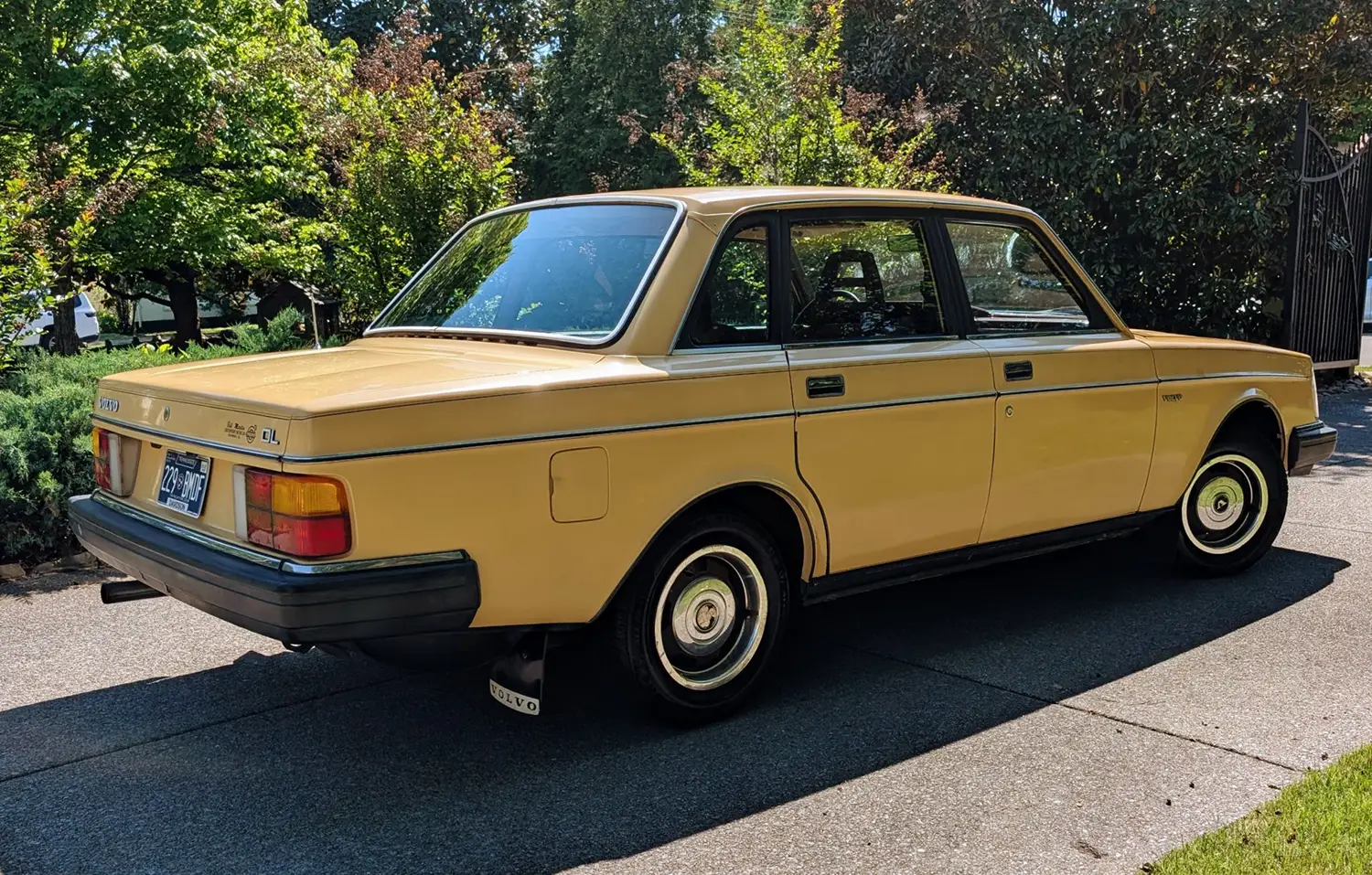 1983 Volvo 240 DL - Photo 9