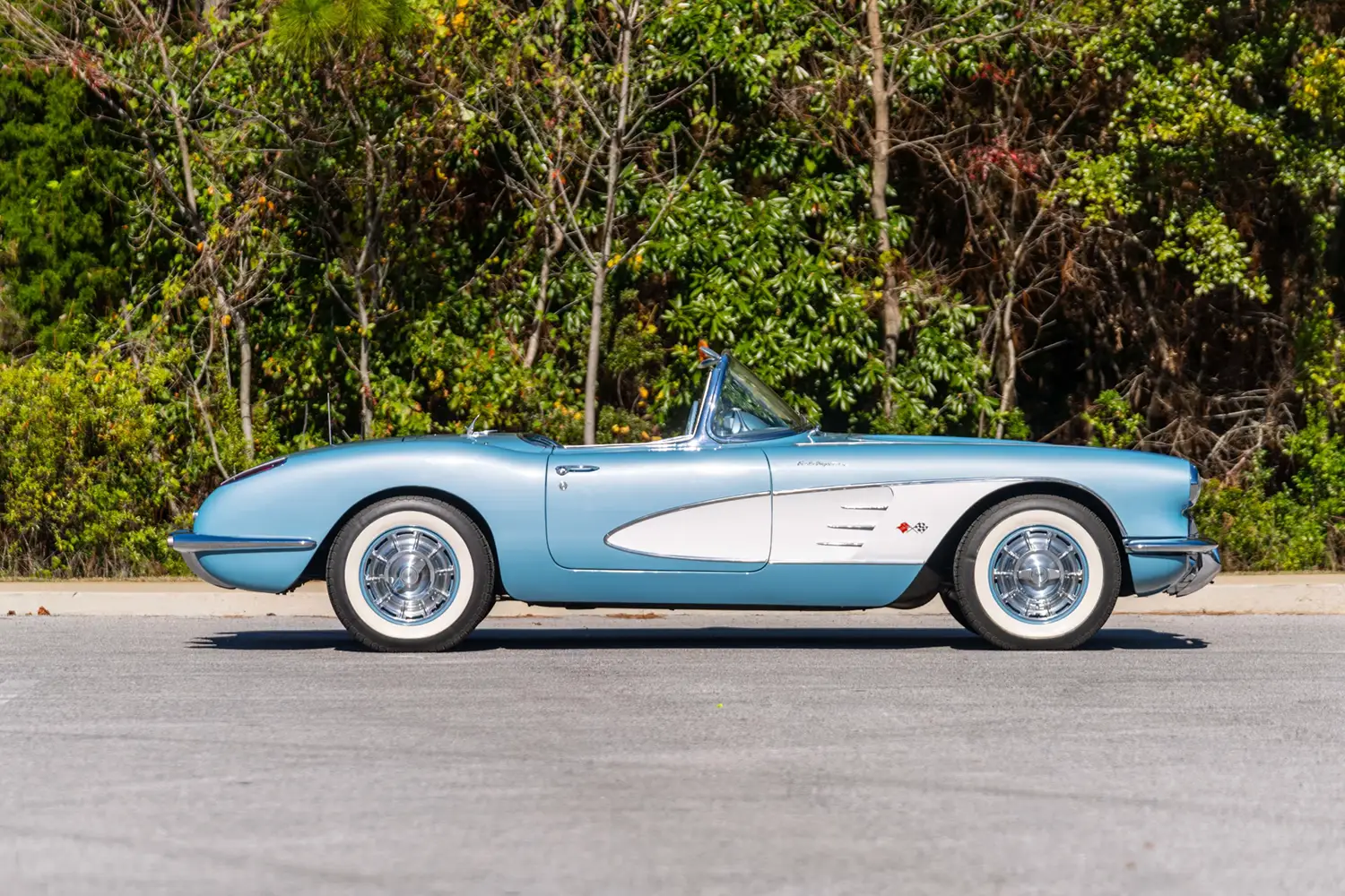 1960 Chevrolet Corvette Convertible - Photo 7