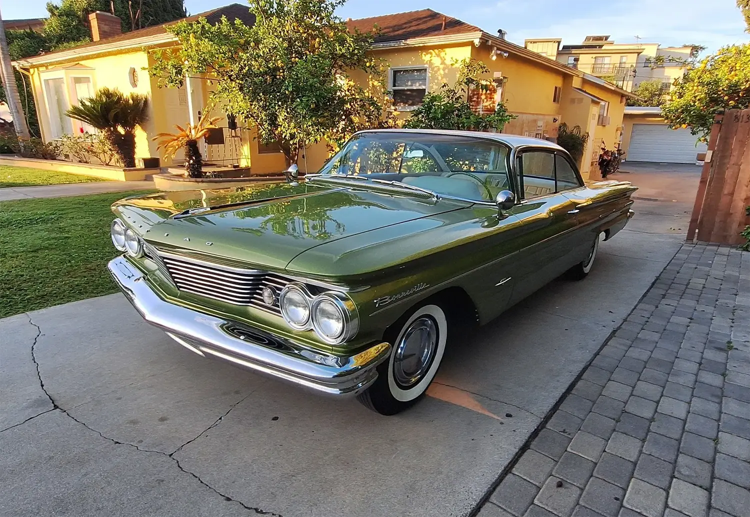 1960 Pontiac Bonneville Sports Coupe - Photo 1