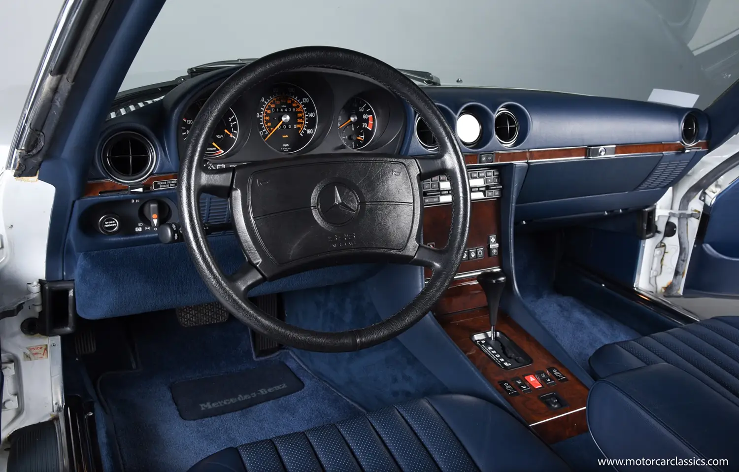 1989 Mercedes-Benz 560 SL 1989 Mercedes-Benz 560 SL