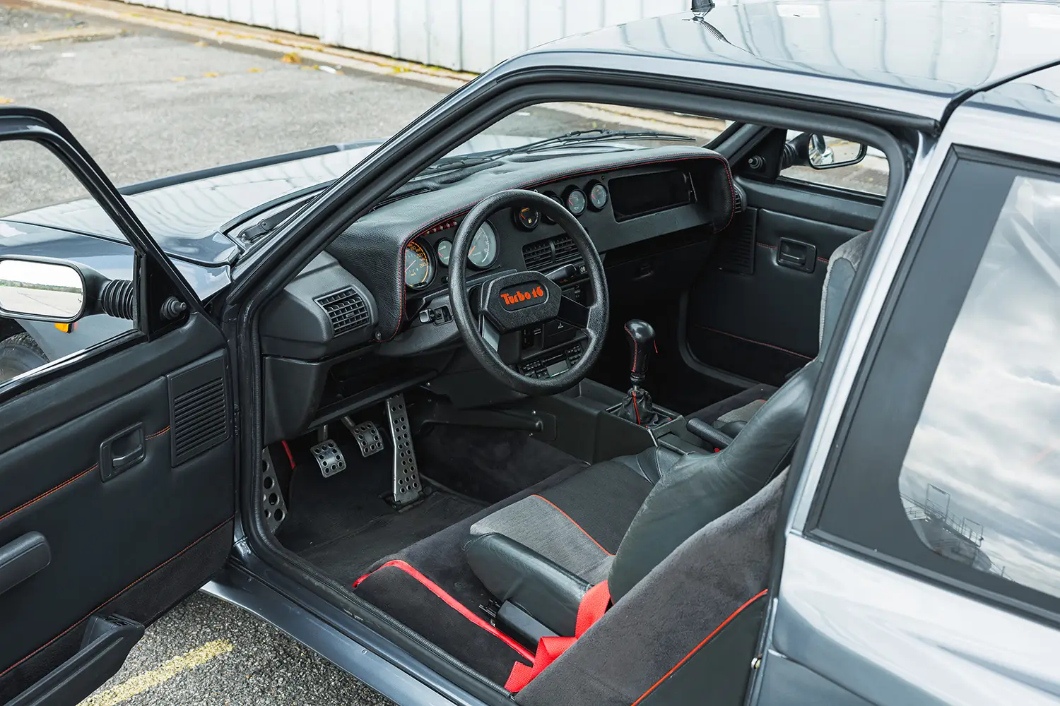 1984 Peugeot 205 Turbo 16