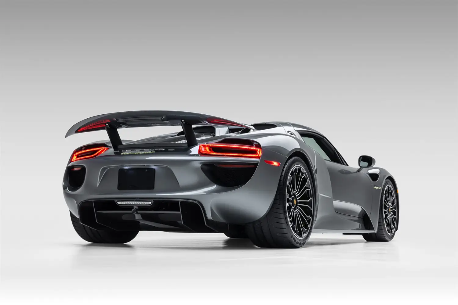 2015 Porsche 918 Spyder
