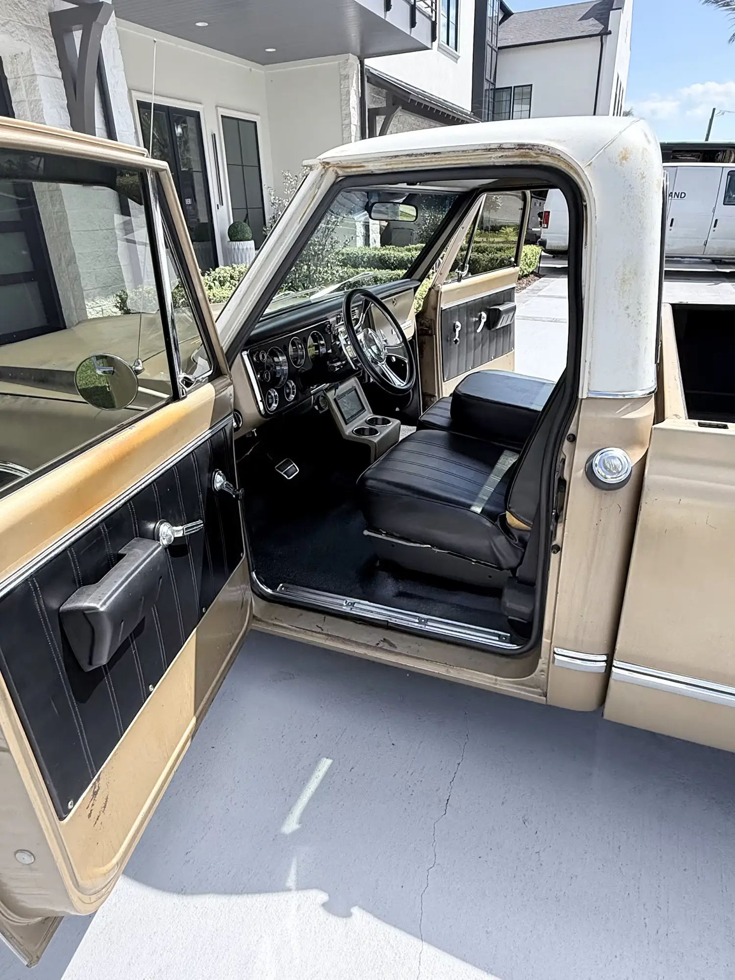 1968 Chevrolet C10 Custom Pickup