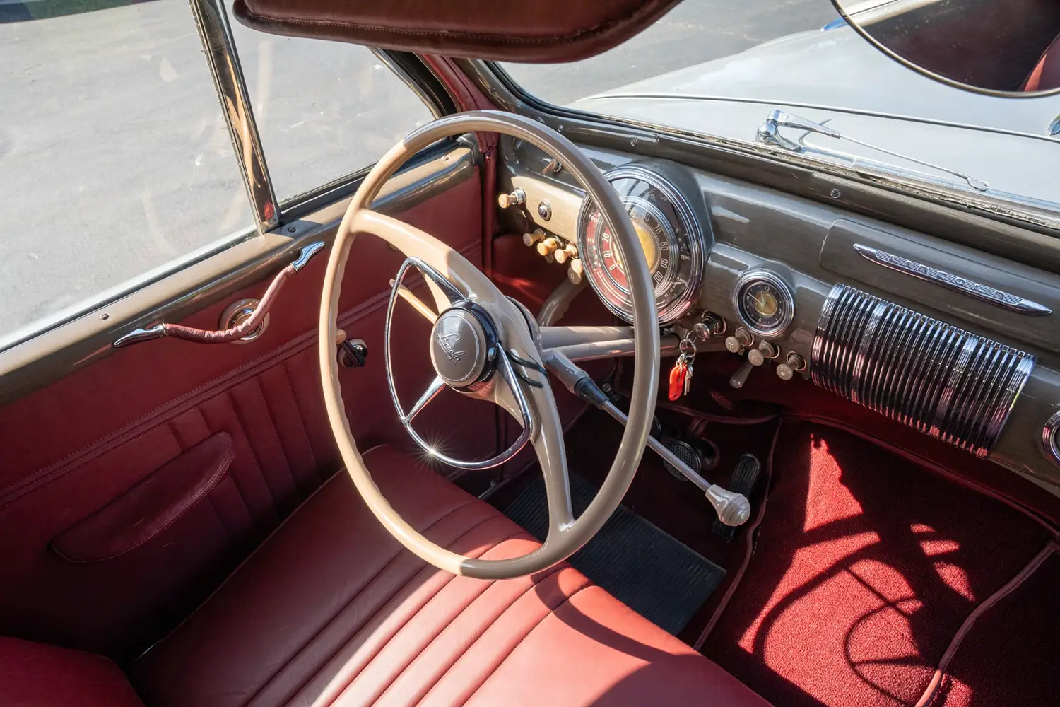 1941 Lincoln Zephyr Convertible Coupe - Photo 4