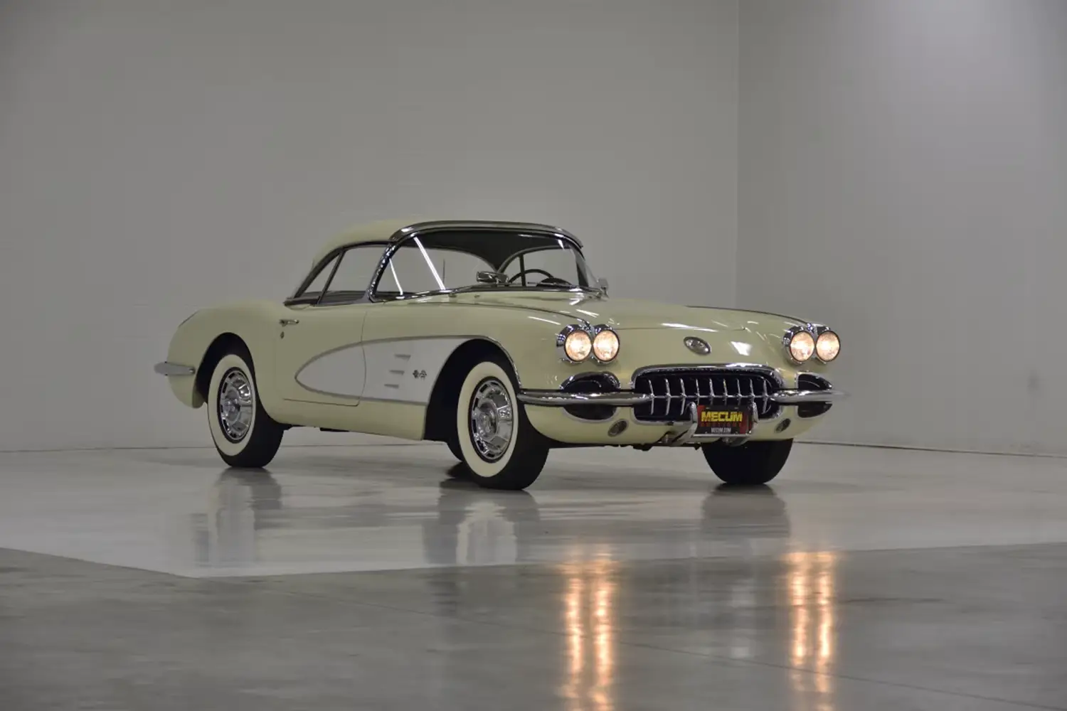 1959 Chevrolet Corvette Two Top Convertible
