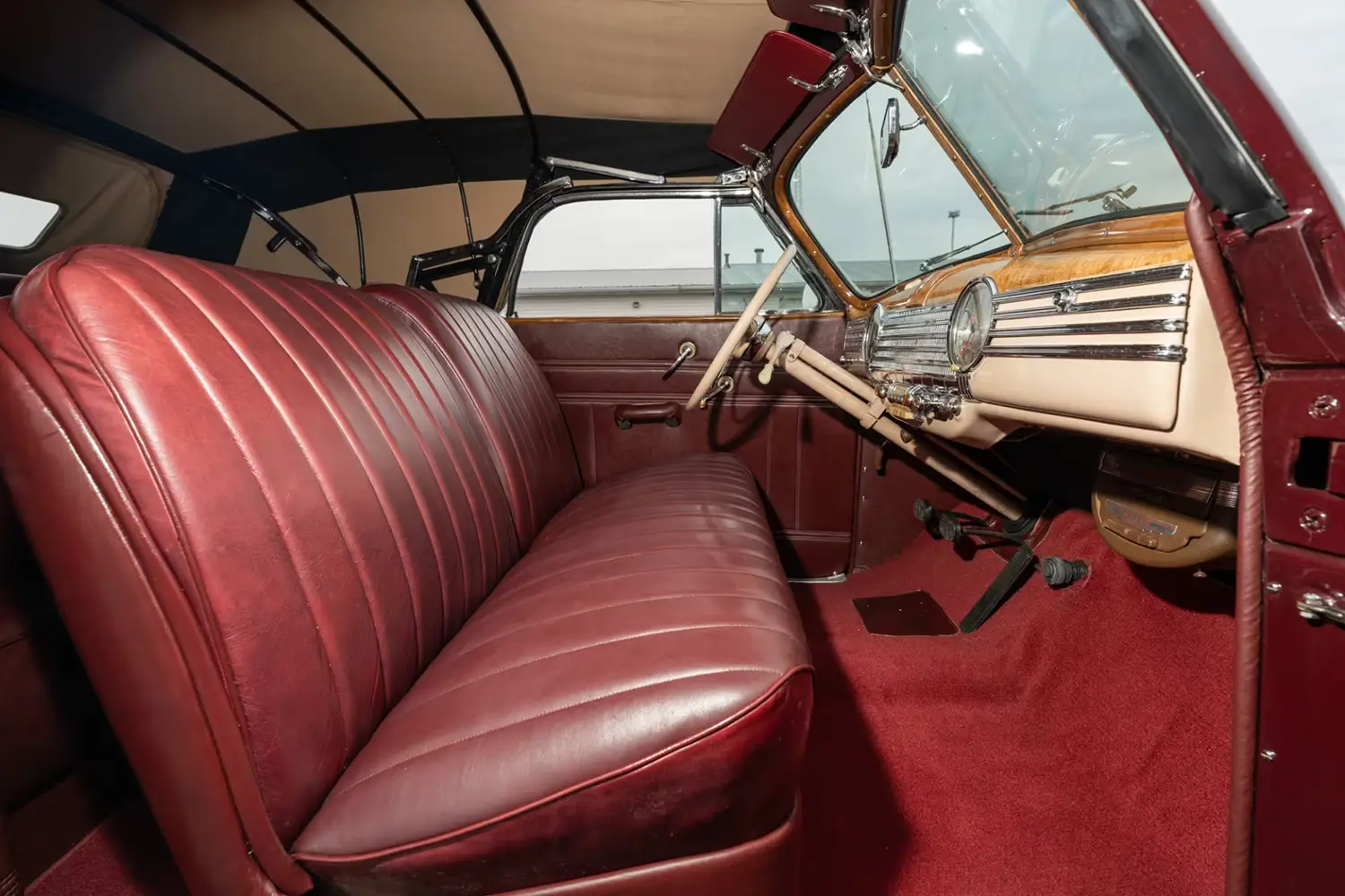 1941 Chevrolet Special Deluxe Cabriolet