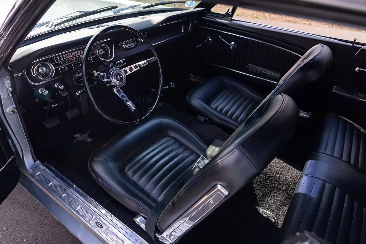 1965 Ford Mustang GT K-Code Convertible - Photo 4