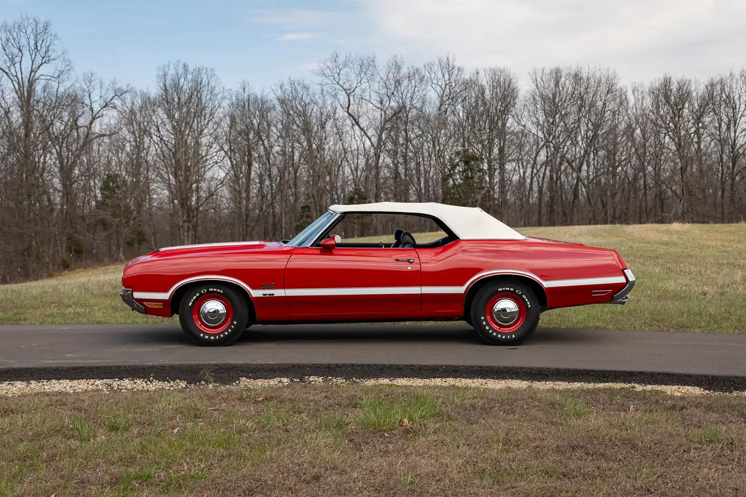 1970 Oldsmobile 442 W-30 Convertible - Photo 2