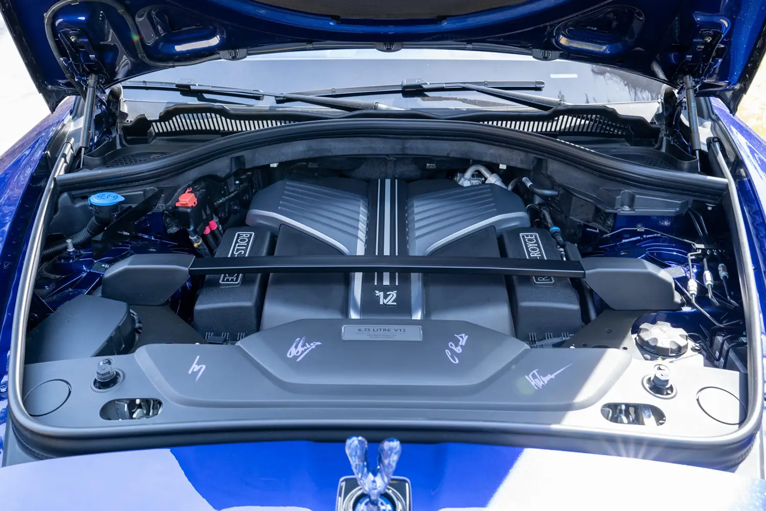 2024 Rolls-Royce Cullinan Blue Shadow Edition 2024 Rolls-Royce Cullinan Blue Shadow Edition