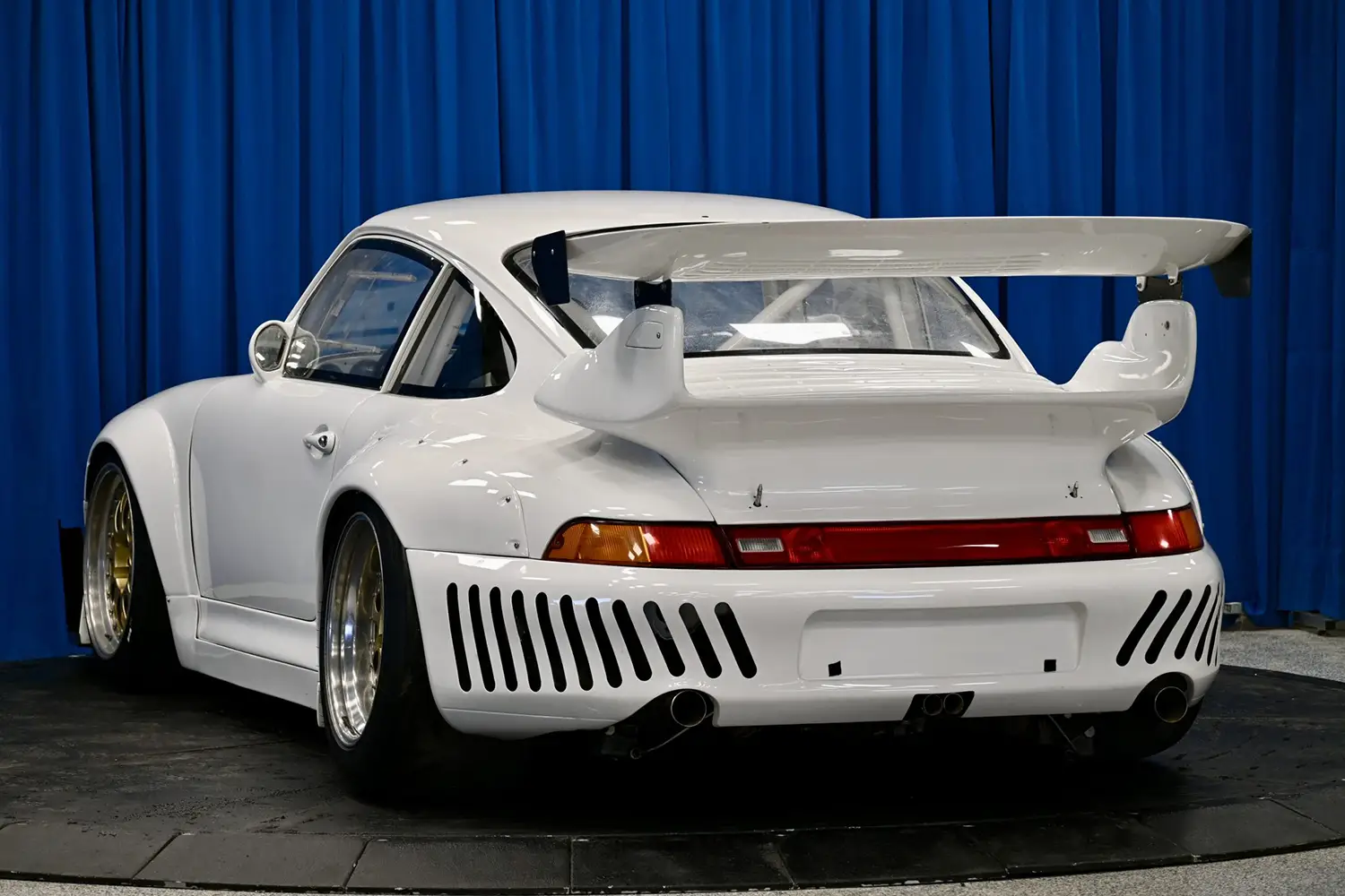 Porsche 911 GT2 R