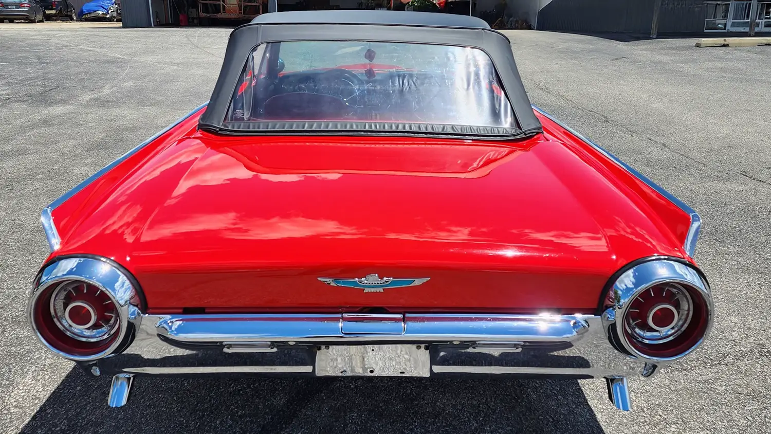 1962 Ford Thunderbird Convertible - Photo 3