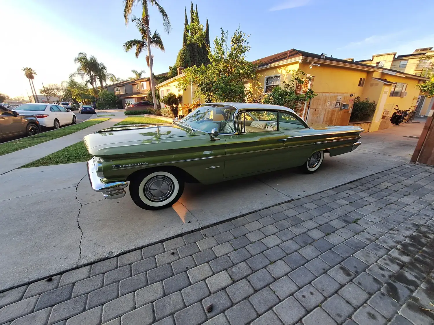 1960 Pontiac Bonneville Sports Coupe - Photo 7