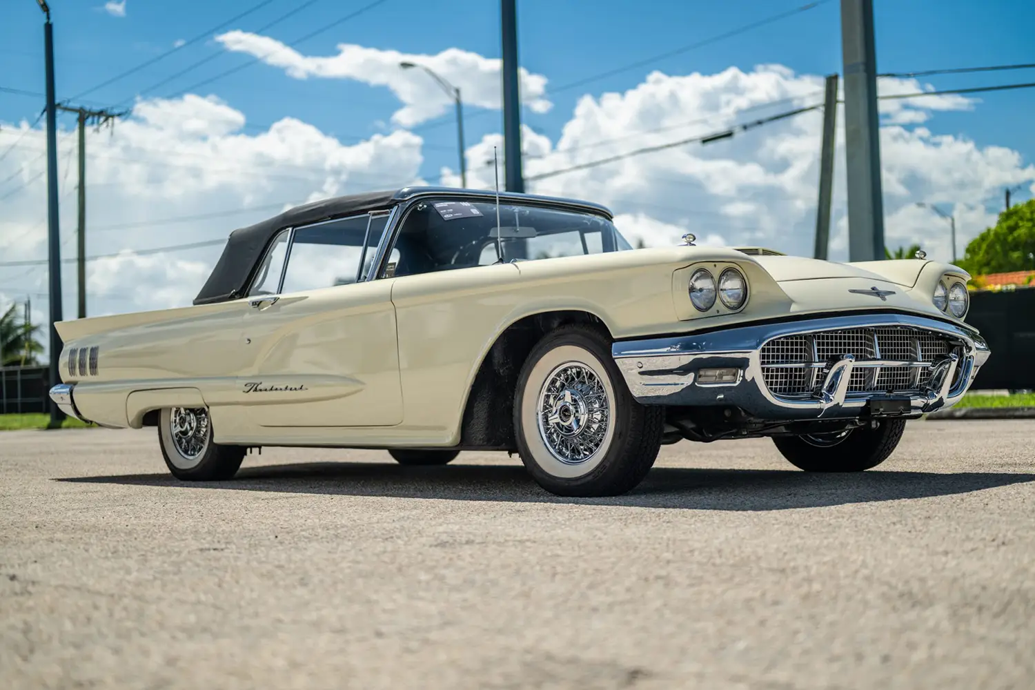 1960 Ford Thunderbird convertible