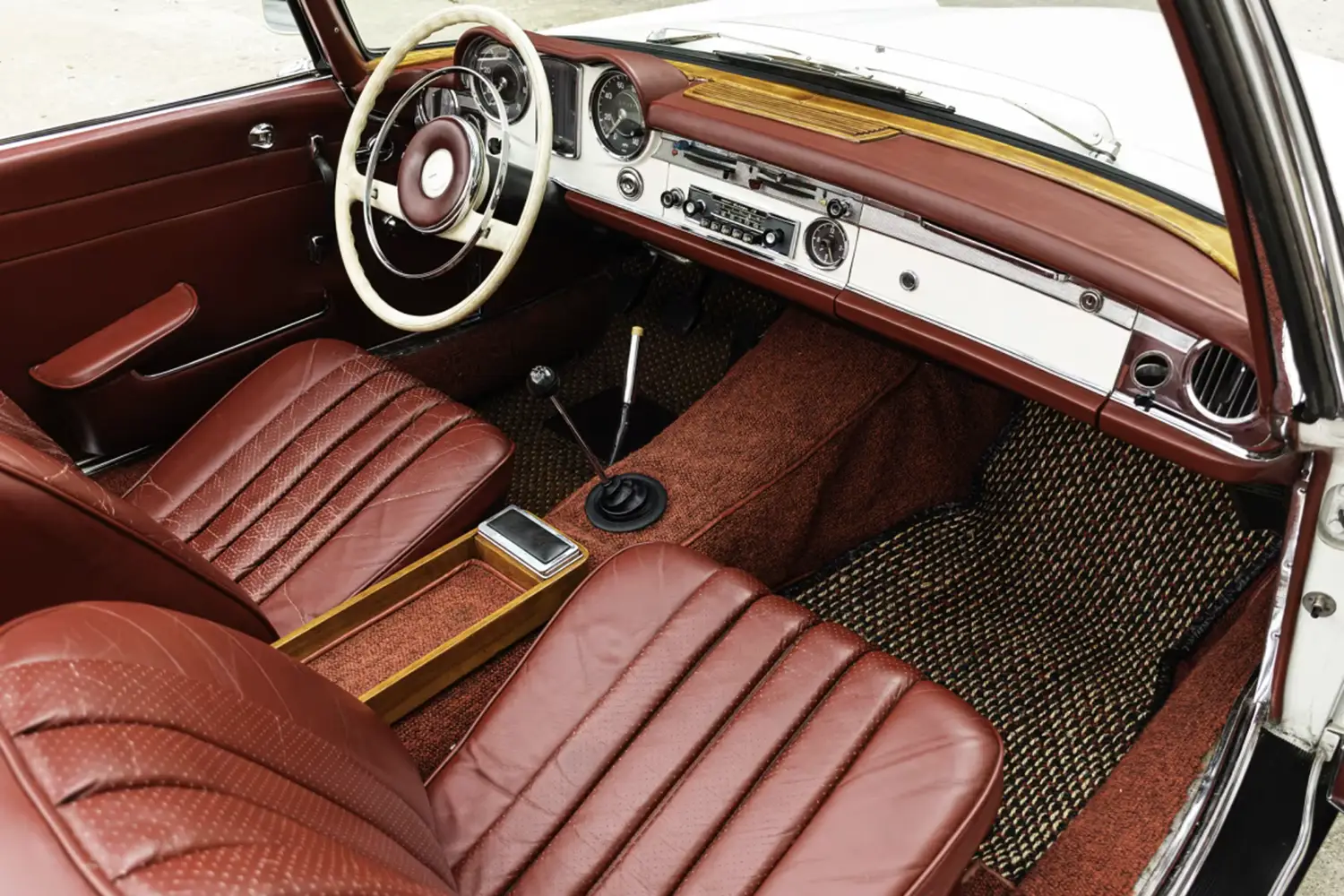 1964 Mercedes-Benz 230SL 1964 Mercedes-Benz 230SL