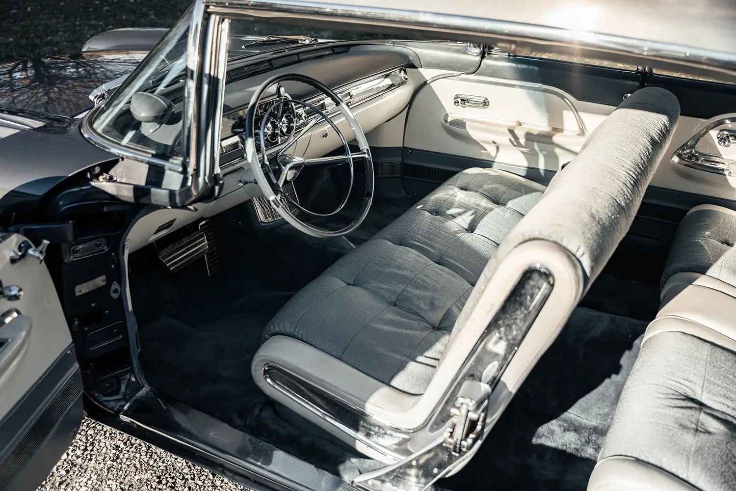 Global Icons Spring Online auction