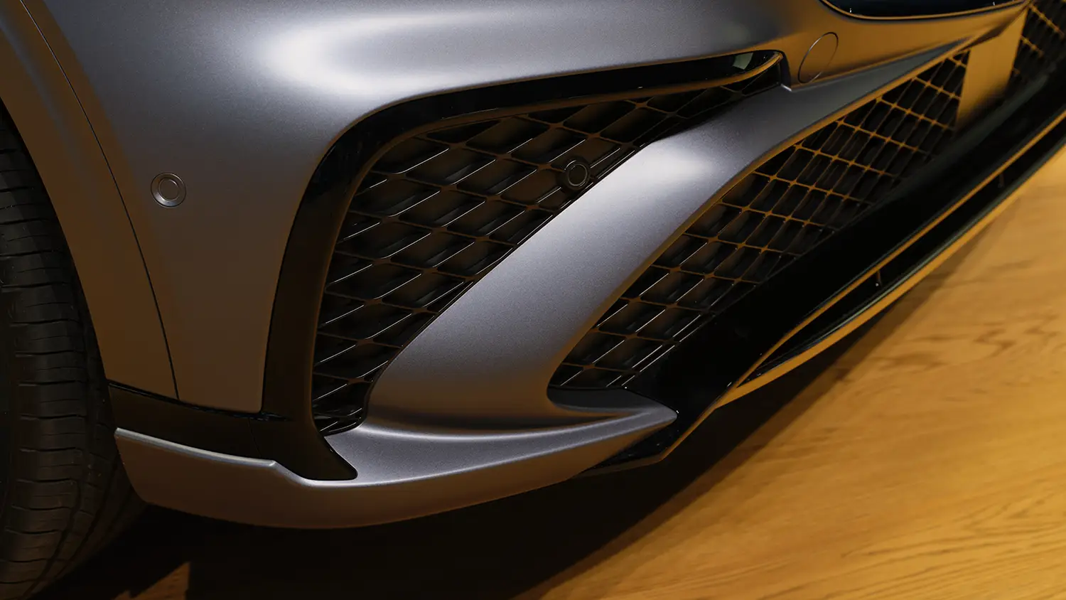 2027 Genesis GV70 Prestige Graphite 