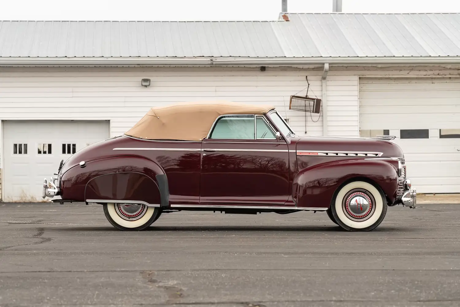 1941 Chevrolet Special Deluxe Cabriolet