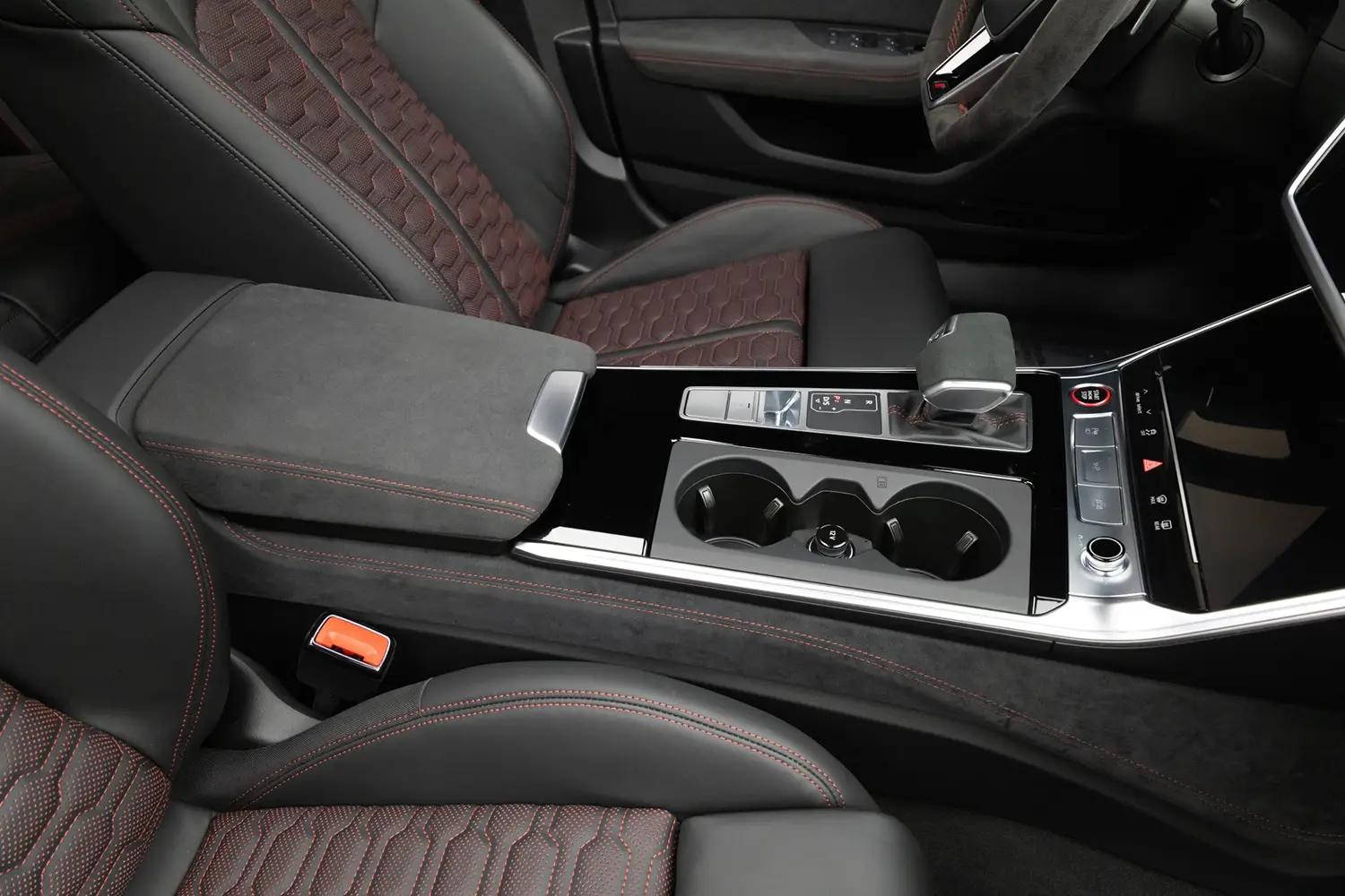 2024 Audi RS6 Avant Performance